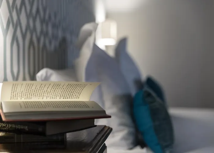 唐帕布罗酒店 2* Pechón