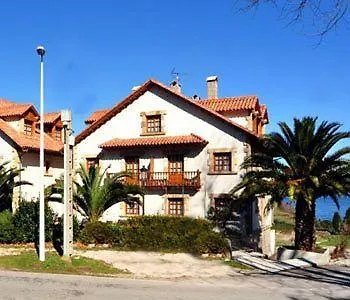 唐帕布罗酒店 2* Pechón